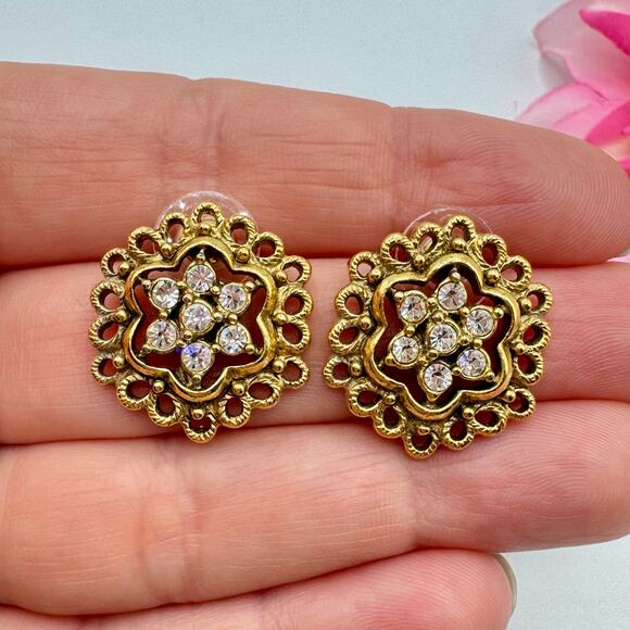 Vintage 1928 Crystal Rhinestone Filigree Lace Openwork Romantic Stud Earrings - Picture 6 of 9